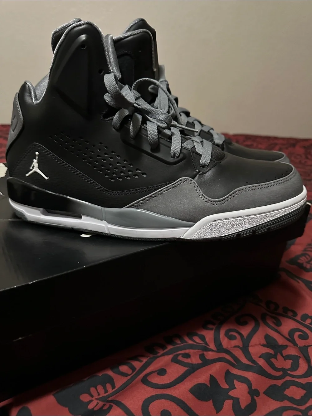 Jordan Men's High-Top Sneakers in Black and Gray